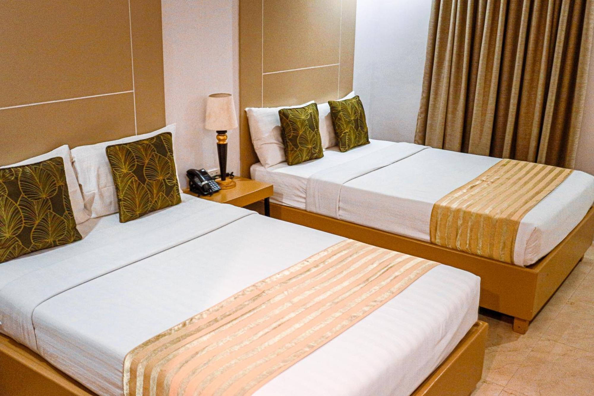 Azzurro Hotel Angeles Εξωτερικό φωτογραφία