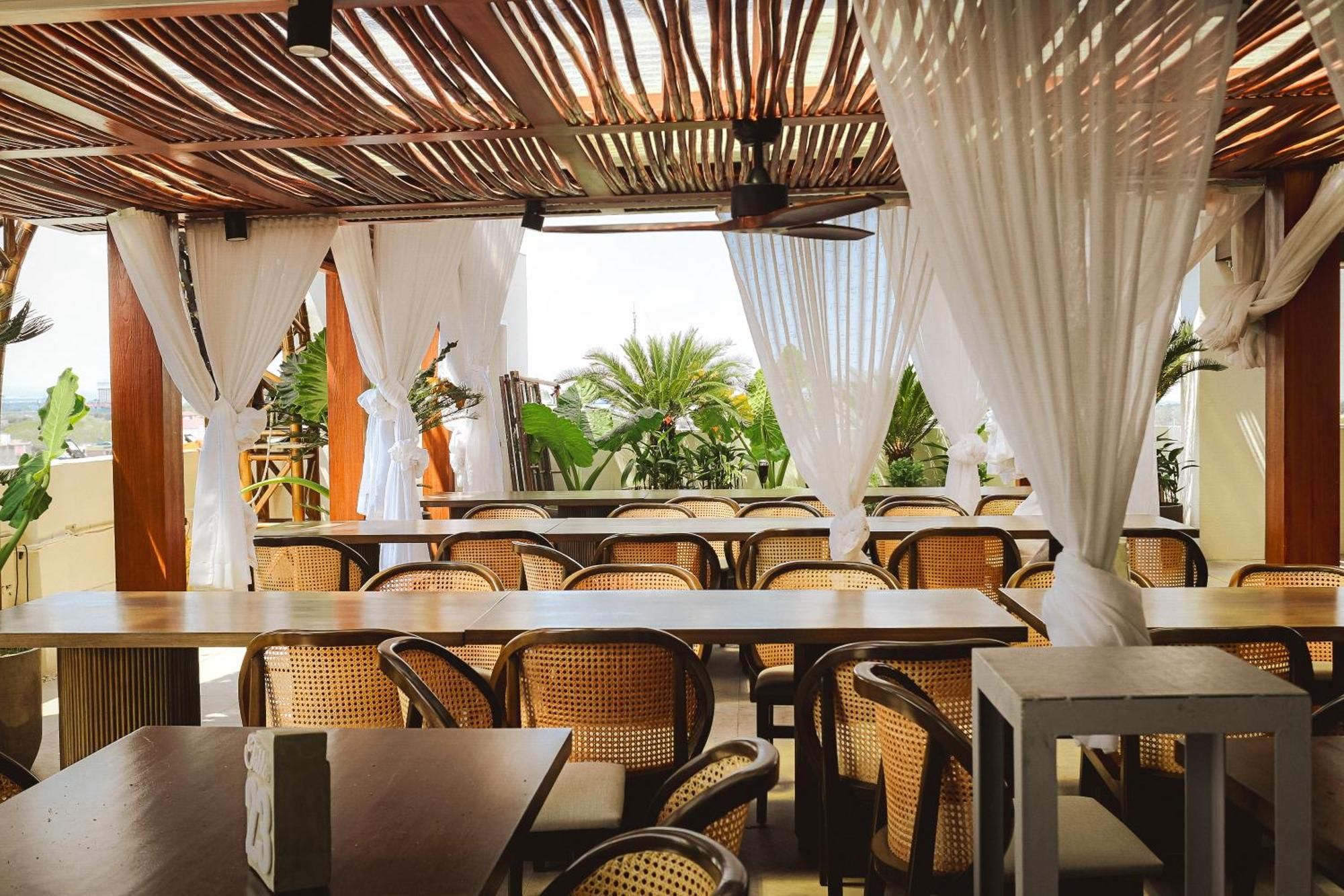 Azzurro Hotel Angeles Εξωτερικό φωτογραφία