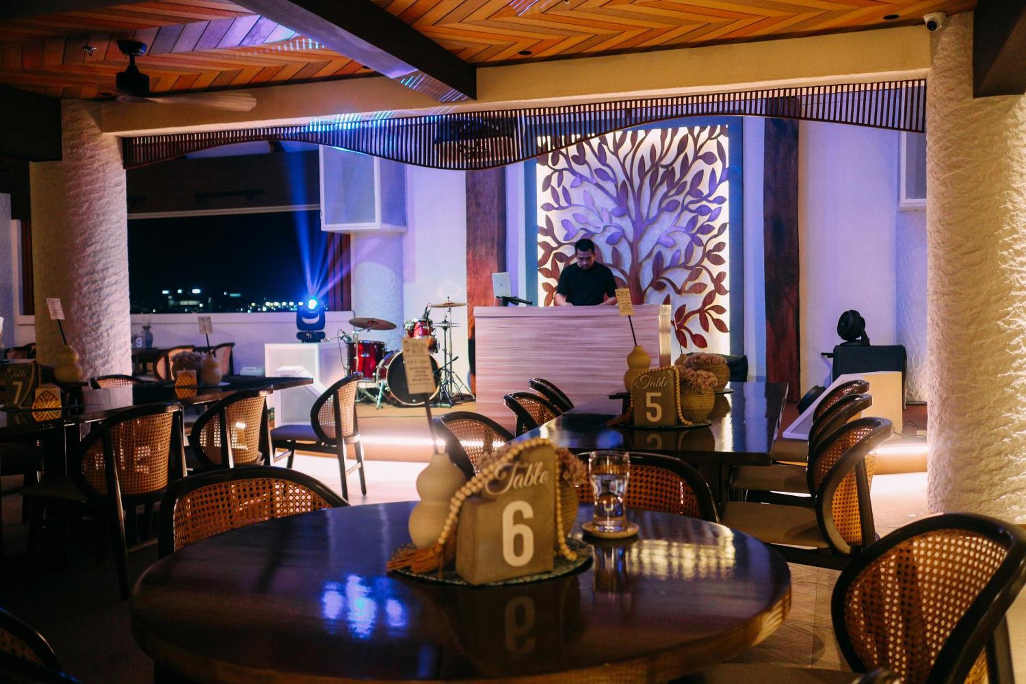 Azzurro Hotel Angeles Εξωτερικό φωτογραφία