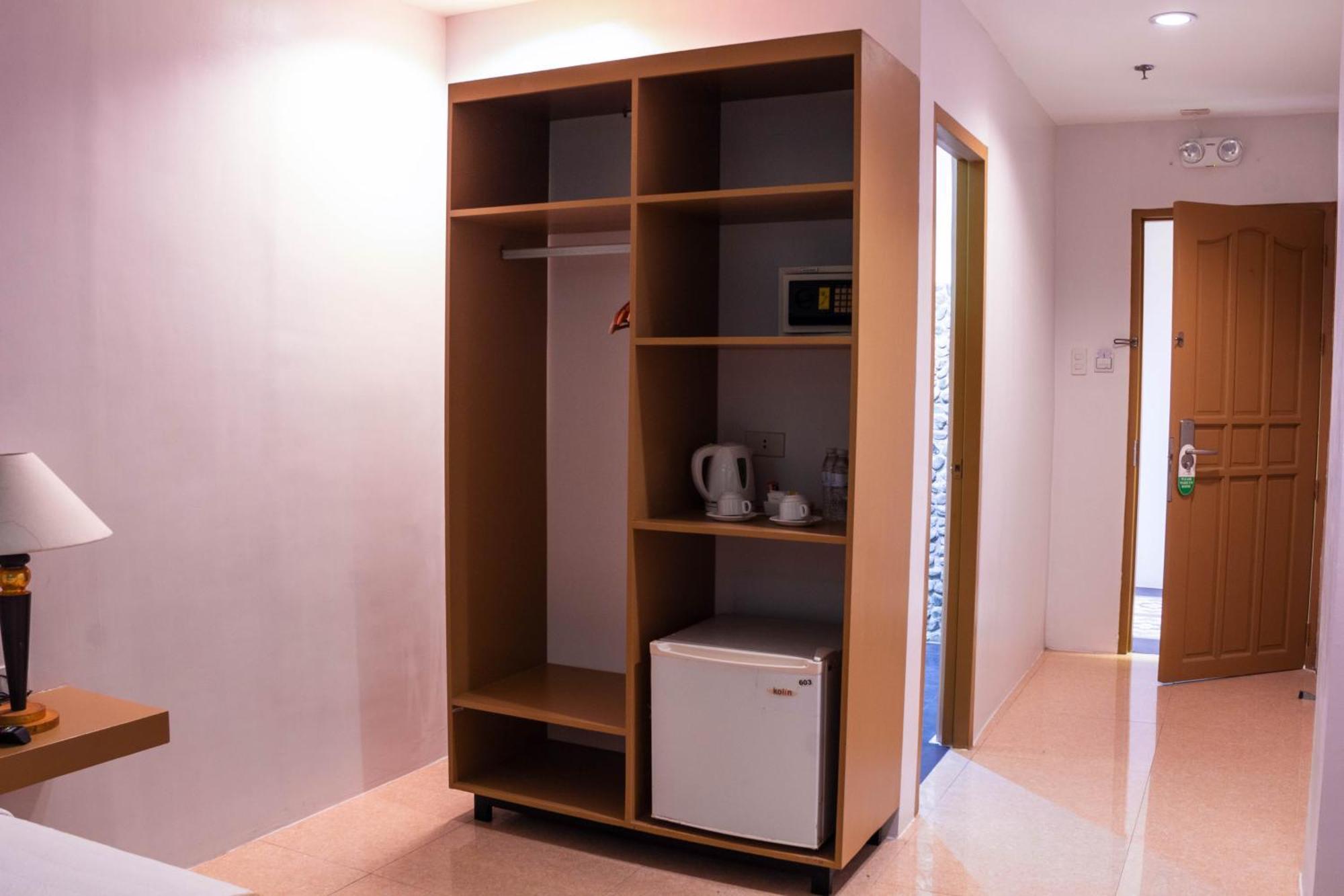 Azzurro Hotel Angeles Εξωτερικό φωτογραφία