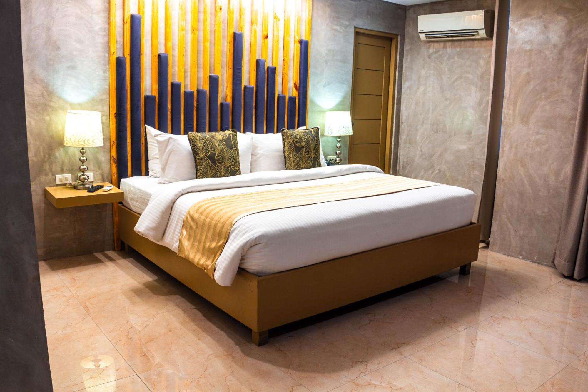 Azzurro Hotel Angeles Εξωτερικό φωτογραφία