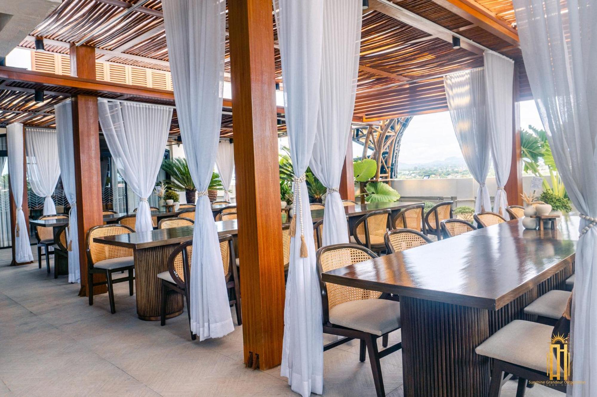 Azzurro Hotel Angeles Εξωτερικό φωτογραφία