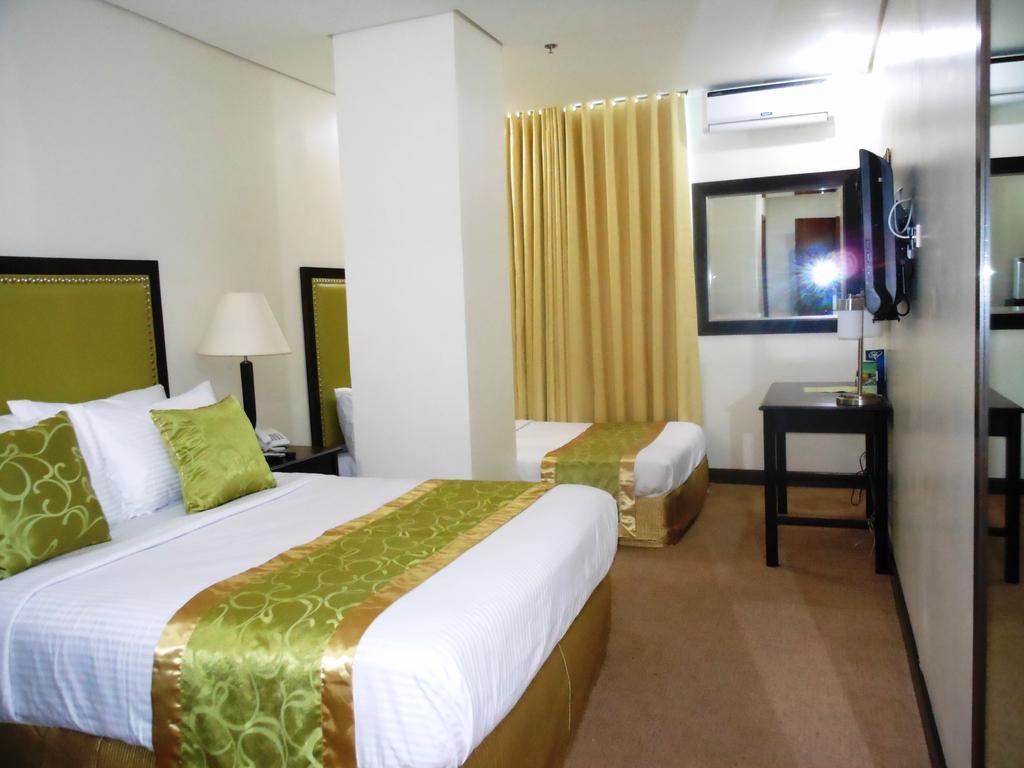 Azzurro Hotel Angeles Δωμάτιο φωτογραφία