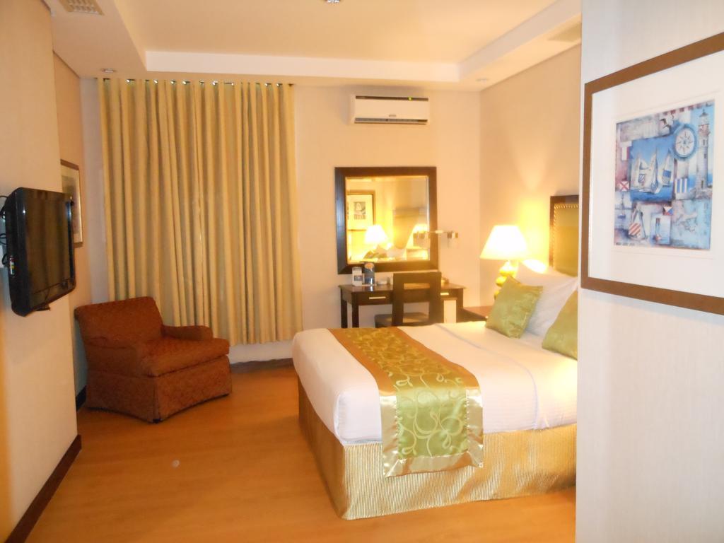 Azzurro Hotel Angeles Δωμάτιο φωτογραφία