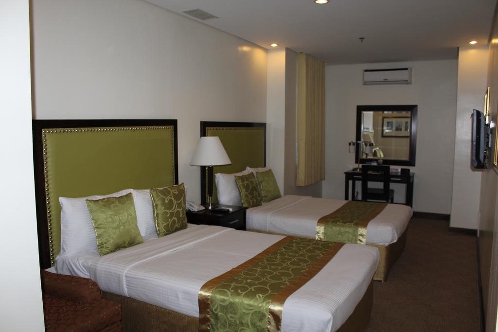 Azzurro Hotel Angeles Εξωτερικό φωτογραφία